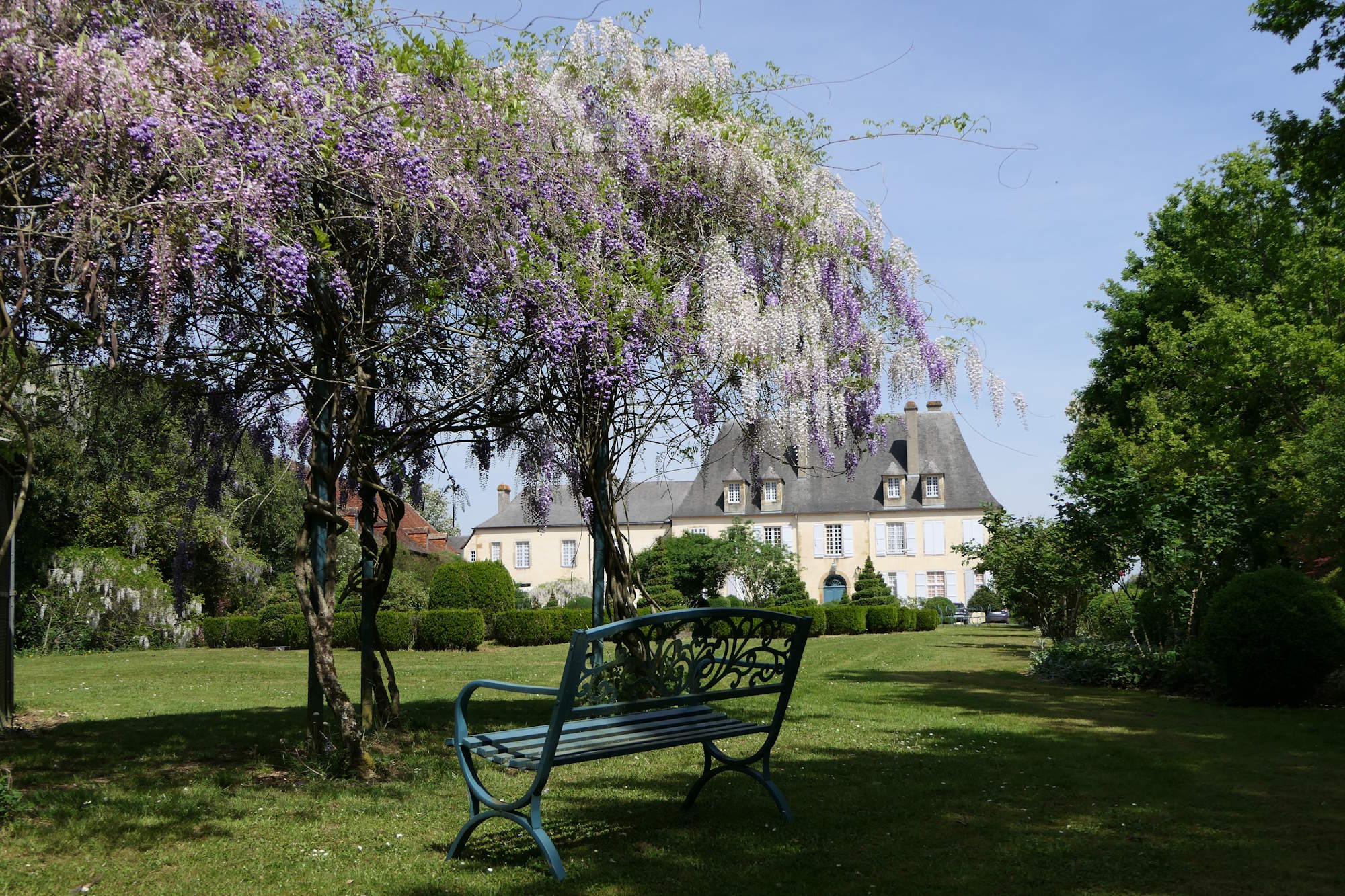 JARDINS ET DÉPENDANCES DU CHÂTEAU DE VIVEN