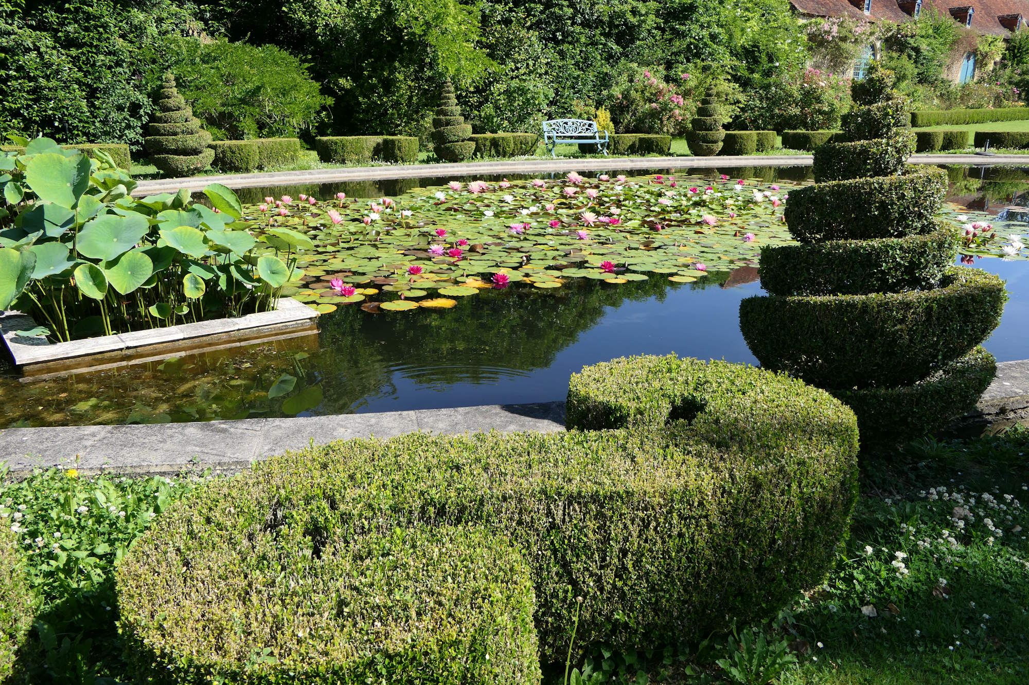 JARDINS ET DÉPENDANCES DU CHÂTEAU DE VIVEN